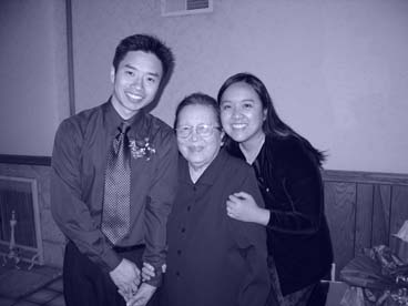 101103_bridal_shower_002.jpg