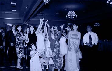 22-catching-bouquet.jpg
